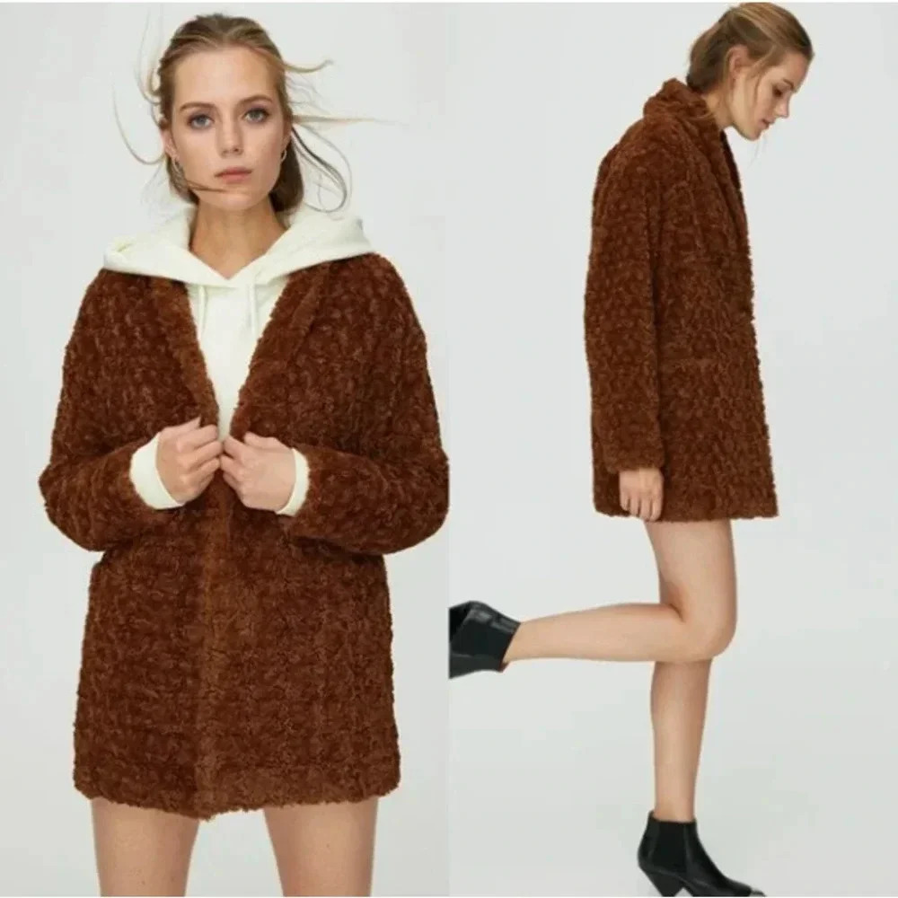 Aritzia Wilfred Free Size XS Brown Plush Jacket Teddy Faux Fur One Button Coat